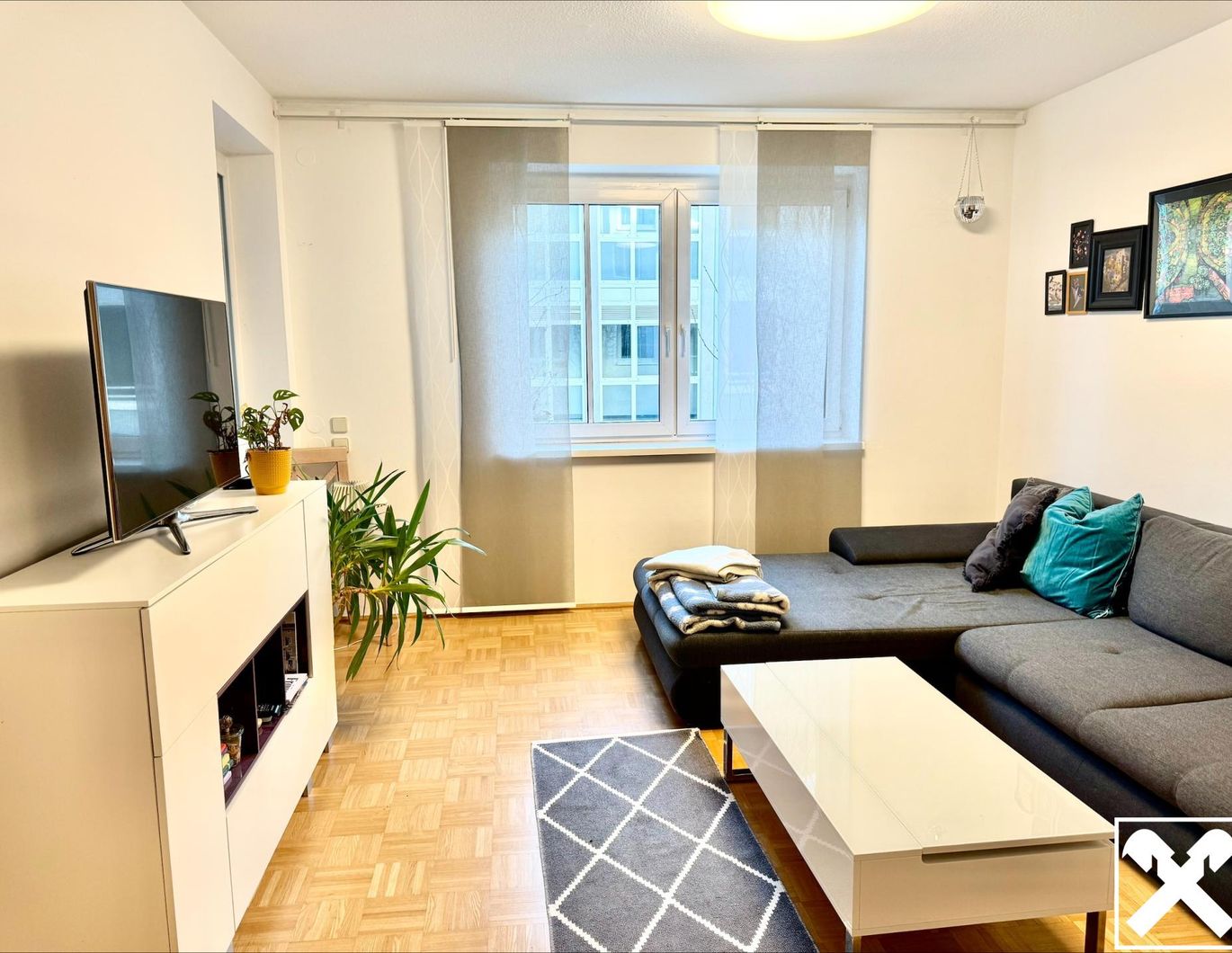 Attraktive Erdgeschosswohnung mit Loggia - inkl. Tiefgaragenstellplatz