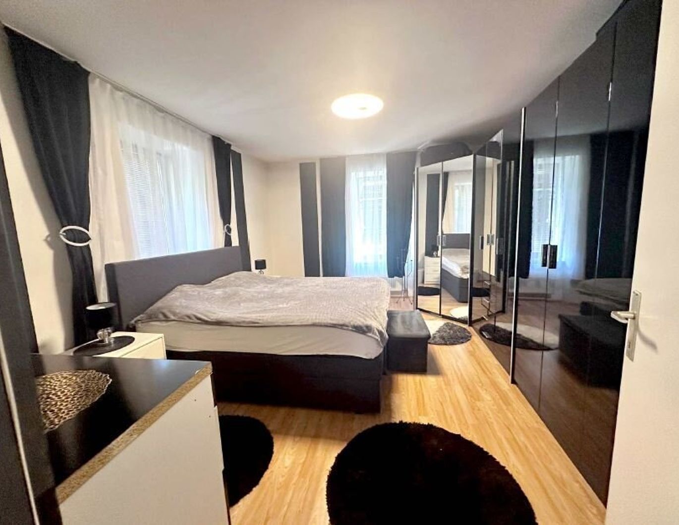 Bahnhofsnähe! Drei Zimmerwohnung in Felixdorf!