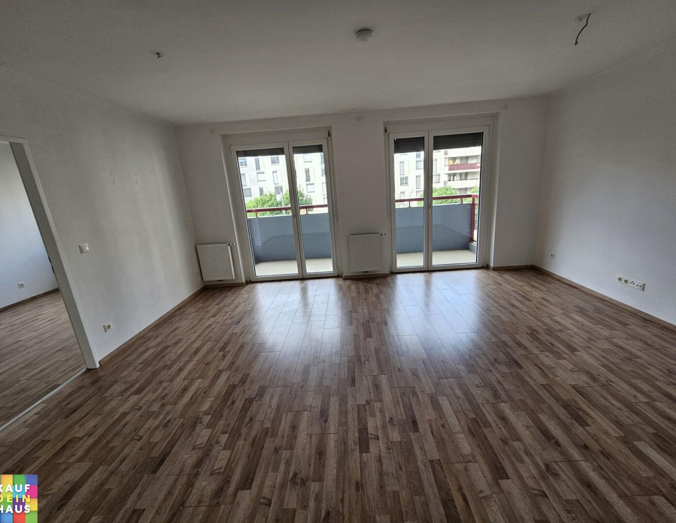 PROVISONSFREIE MIETWOHNUNG mit LOGGIA/BALKON