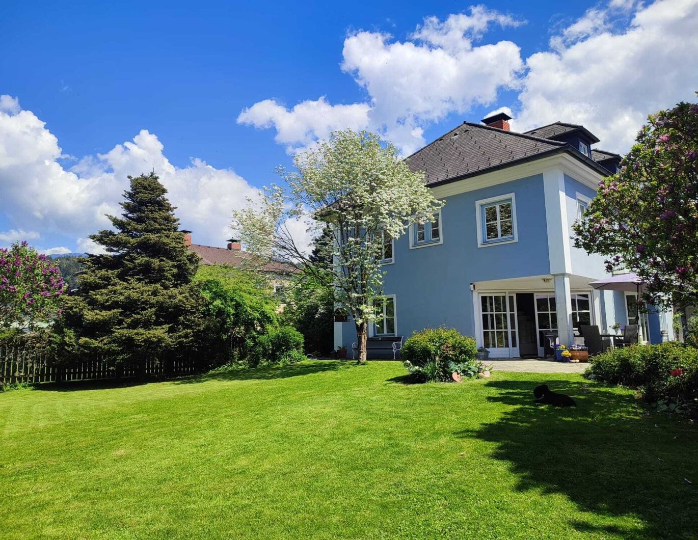 Zentrumsnah wohnen & arbeiten - Großzügiges Stadthaus mit parkähnlichem Garten in Spittal an der Drau