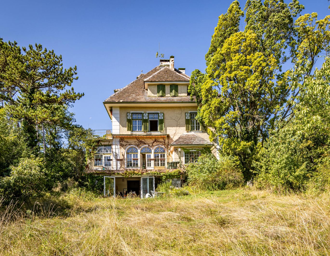 Villenjuwel in Ruhelage von Hinterbrühl