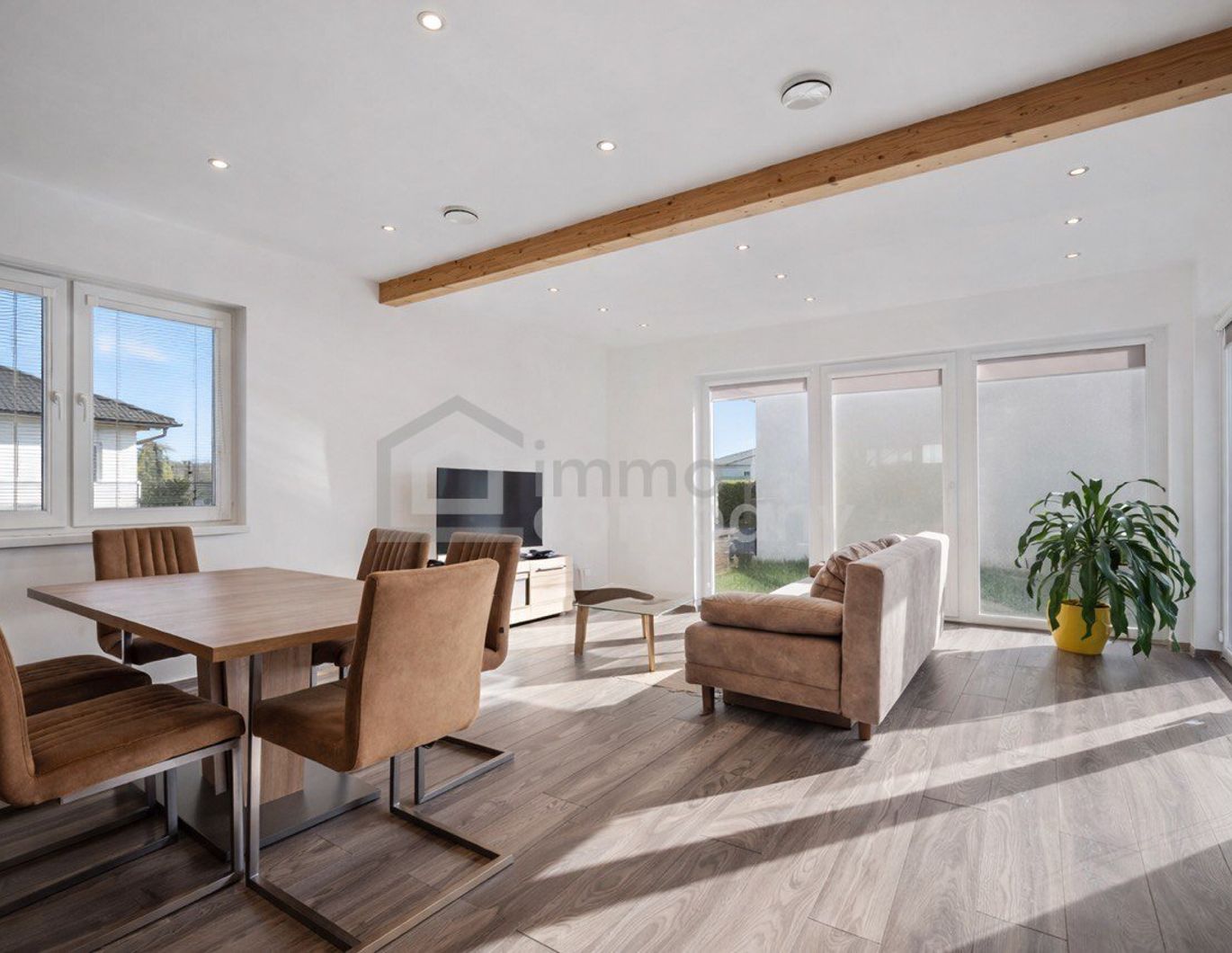 Neubau 4 Zimmer Einfamilienhaus mit Garage in ruhiger Lage