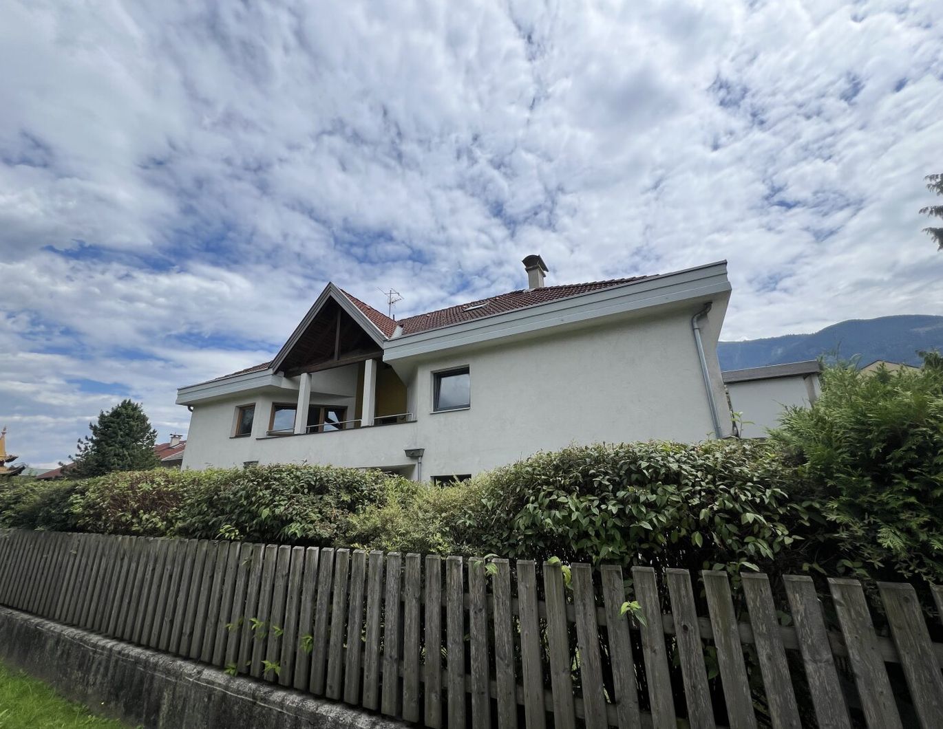 SCHWAZ - Anlageobjekt: Perfekt eingeteilte 2 Zi.-Wohnung mit großer Terrasse zum Verkauf