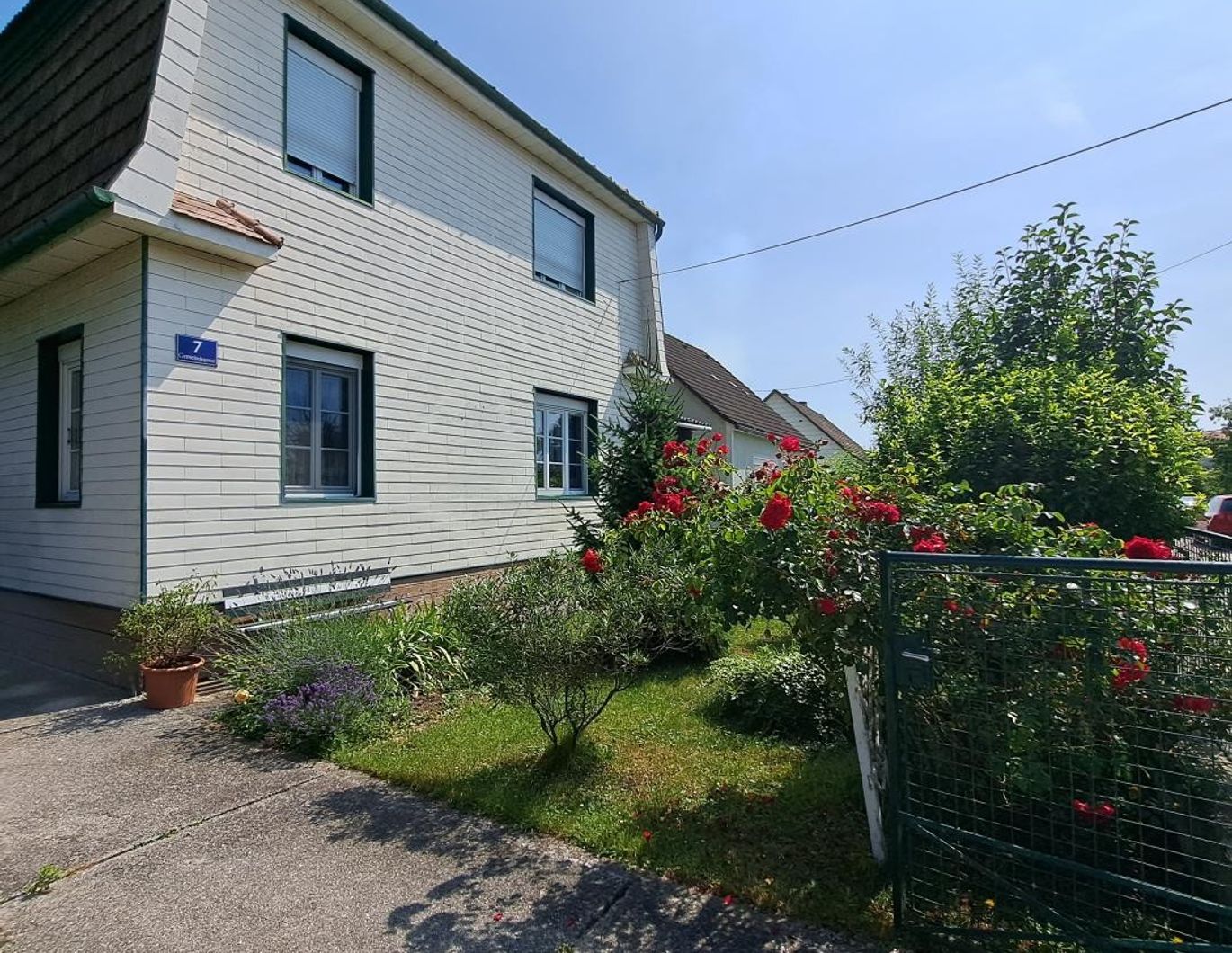 5 Zimmer! Ruhe und ganz viel Grün!