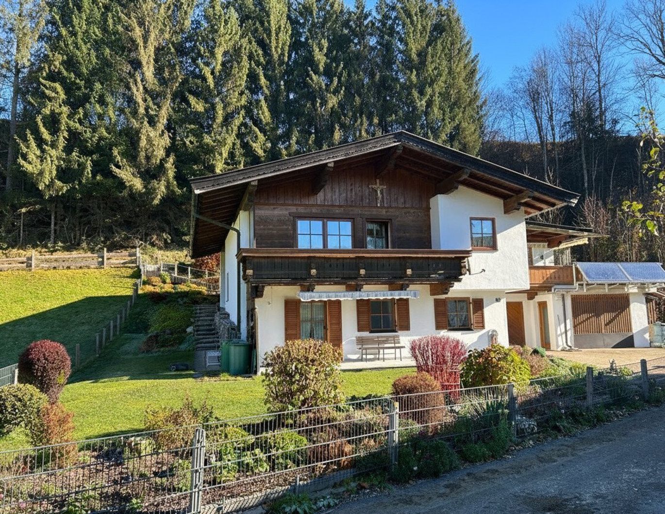 Gepflegtes Wohnhaus mit unbefristetem Wohnrecht in Kössen