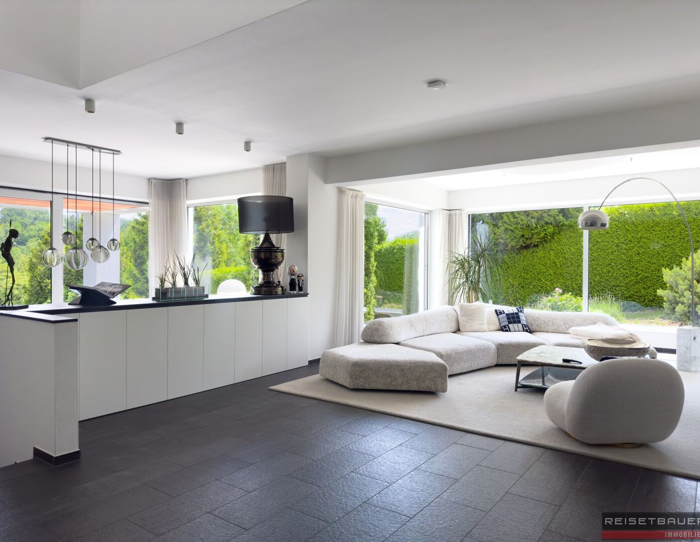 Exklusive Architektenvilla in Ruhelage mit Fernblick