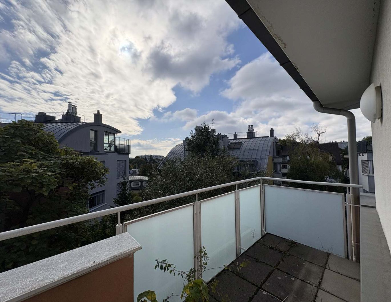 Blick is Grüne -  Ruhige 3 Zimmer Wohnung mit Balkon