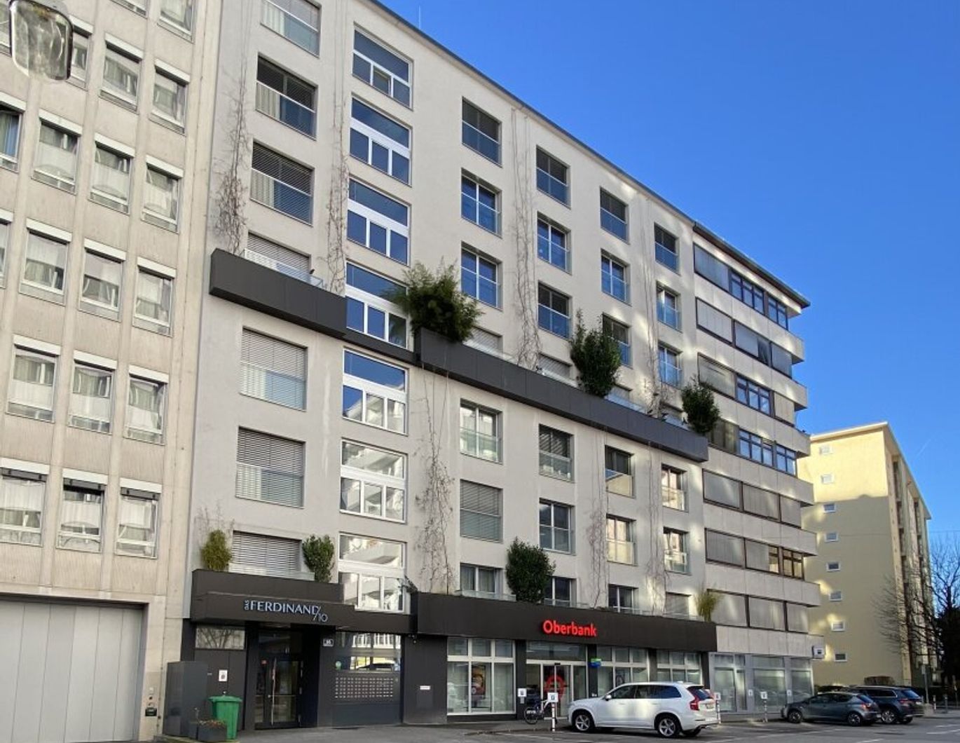 Moderne, zentral gelegene Garconniere mit Balkon