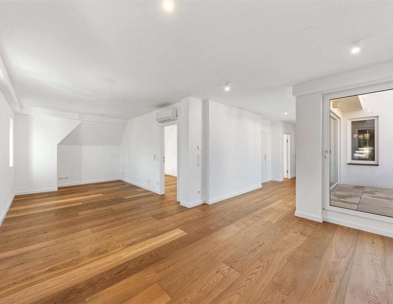 Leben im Wandel der Zeit Dachgeschosswohnung im ehem. Kinogebäude im Herzen von Klosterneuburg