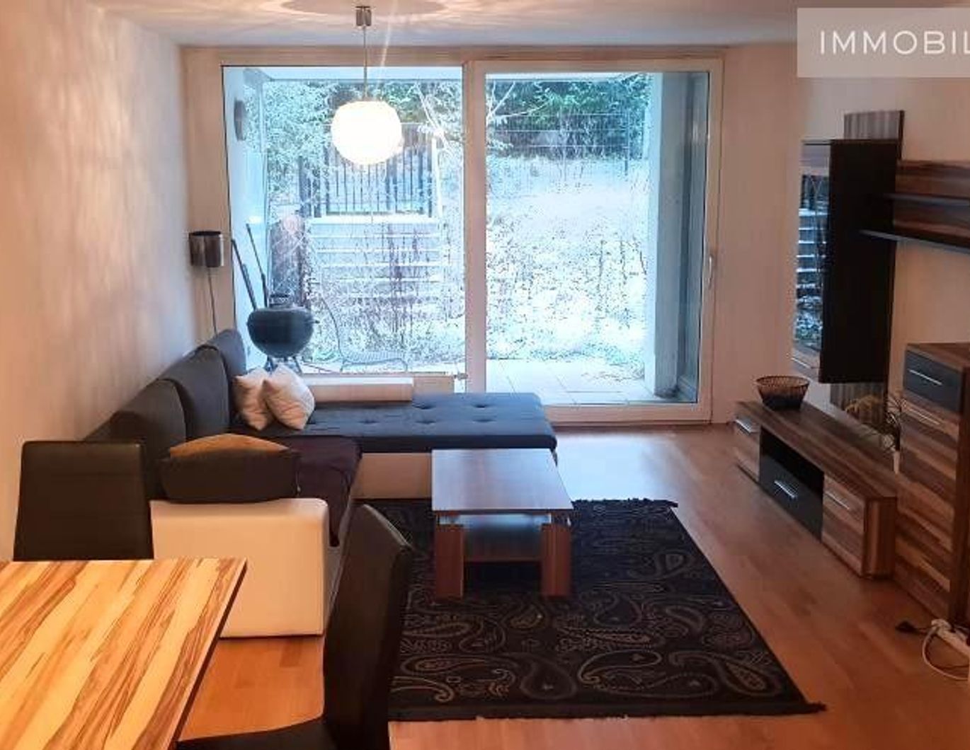 Super-schicke Gartenwohnung in grüner, ruhiger Parklage!! OHNE MÖBEL!!