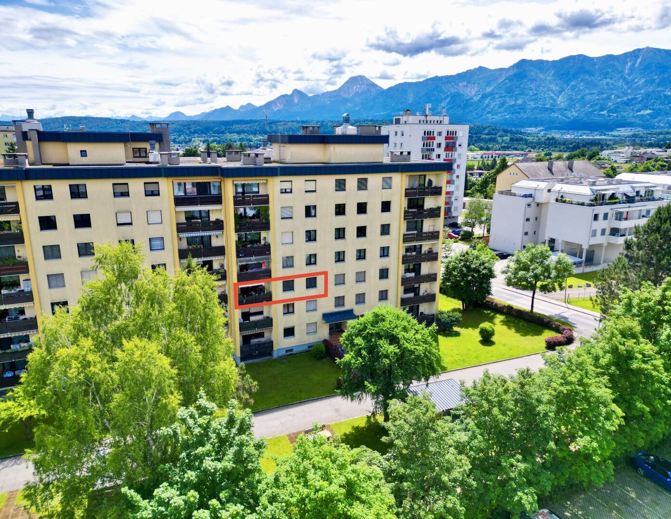 Helle 2,5-Zimmer-Mietwohnung mit Balkon, Lift und Tiefgaragenstellplatz in Villach