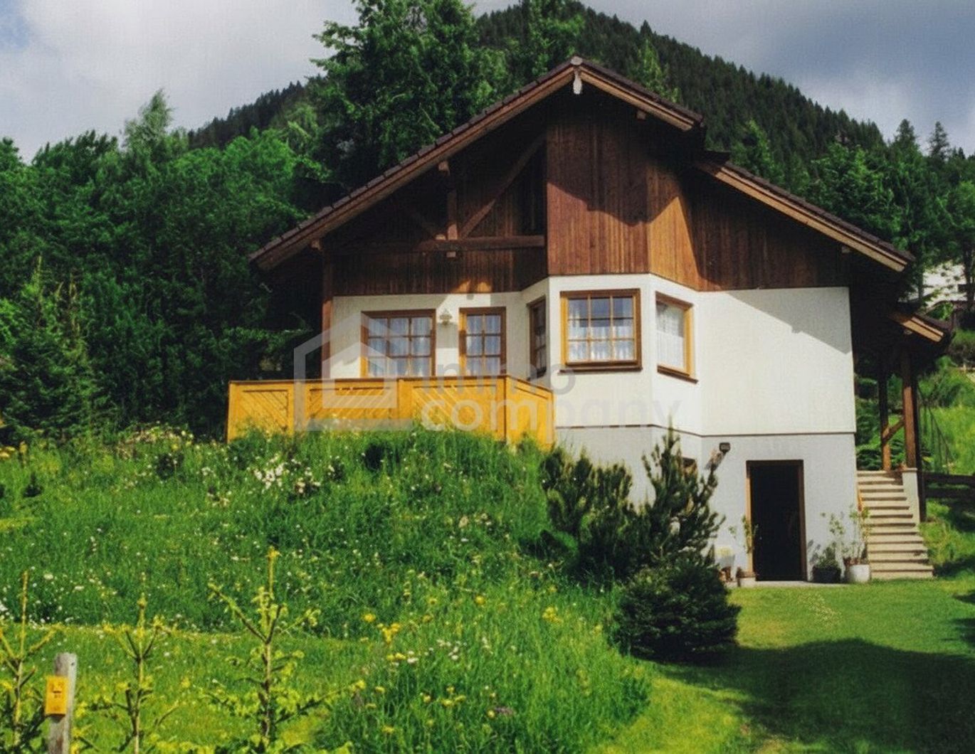 Moderne Wohnoase in idyllischer Lage: Einfamilienhaus in Steinhaus am Semmering