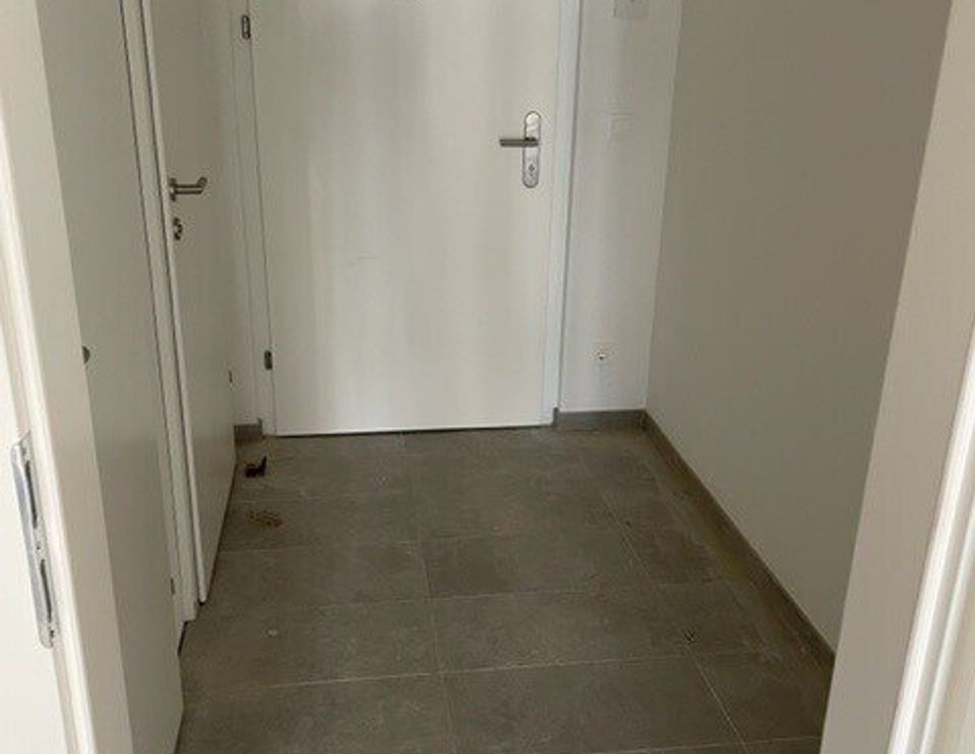 2-Zimmer-Neubauwohnung inkl hochwertiger Markenküche, Außenfläche und Kellerabteil / K3-32