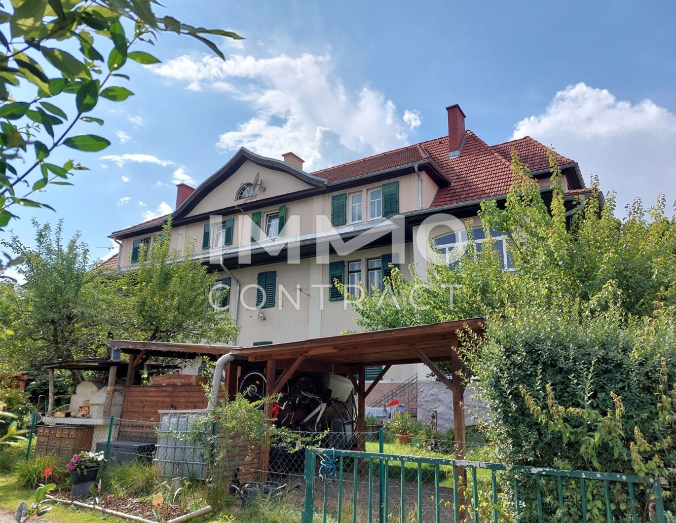 GÜNSTIGE SCHÖNE, SONNIGE UND RUHIGE 3-ZIMMER-WOHNUNG IM 2. OG MIT EIGENEM GARTENANTEIL UND PARKPLATZ