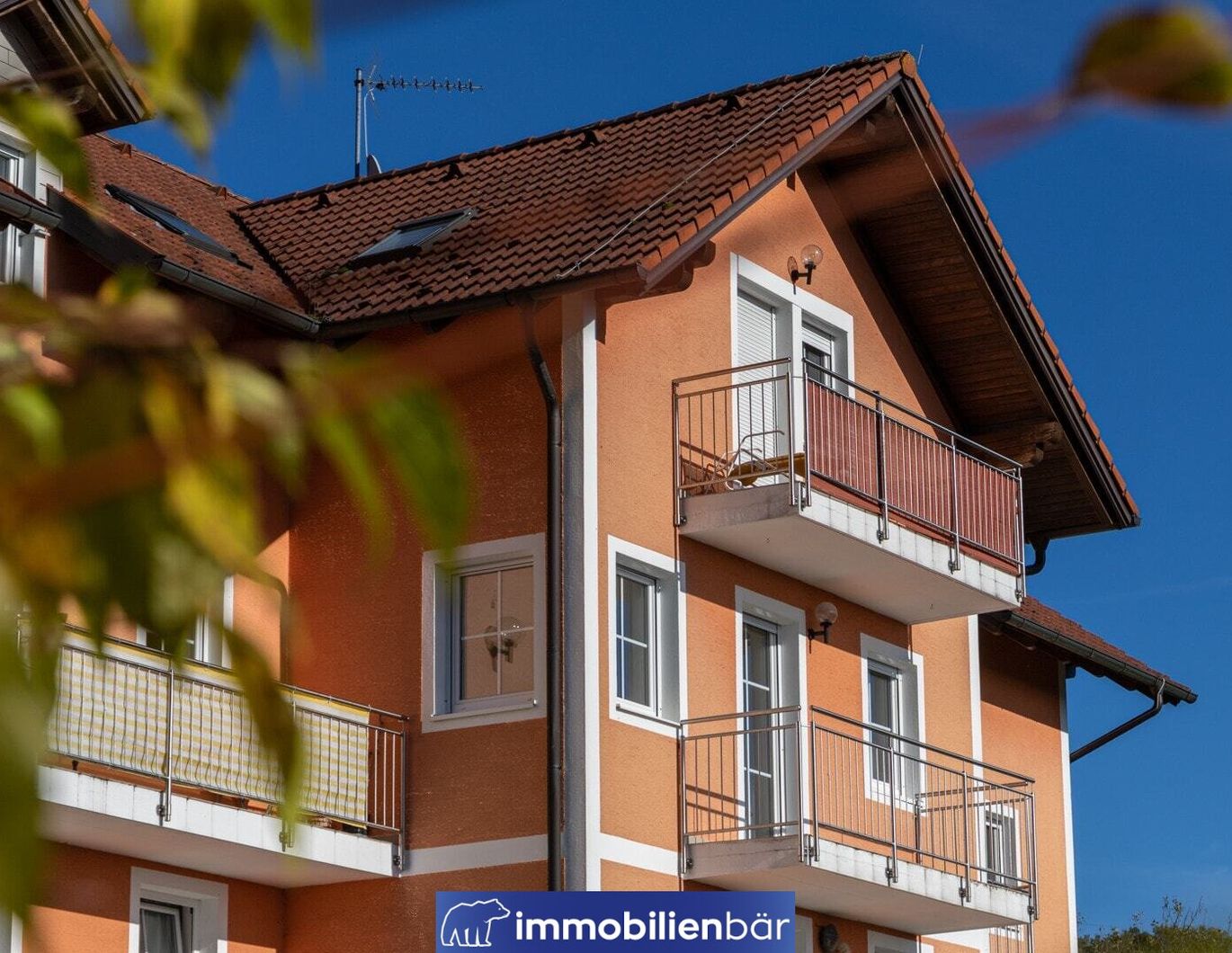 ANLEGERHIT - traumhafte helle Balkonwohnung mit Eigengarten