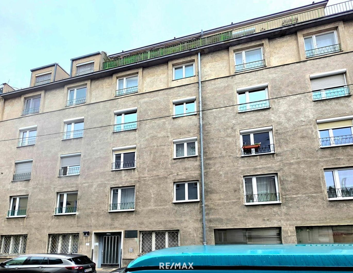 ... gegenüber der Engelmann !!