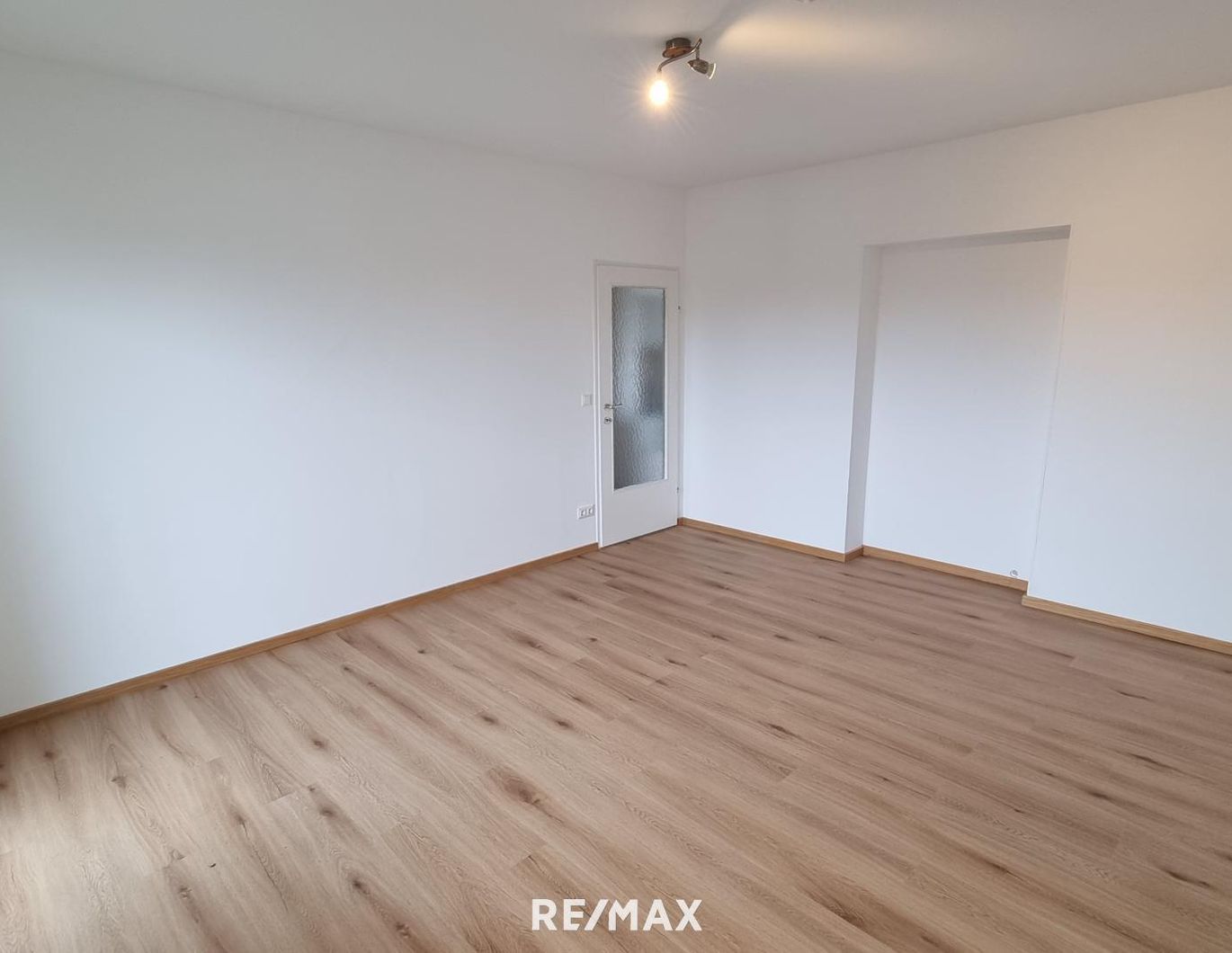 Helle 3-Zimmer-Mietwohnung mit Loggia