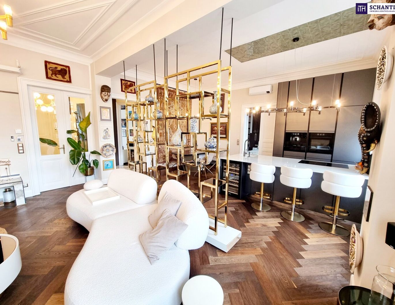 Das Besondere... Ihre exklusive Luxusresidenz am Wiener Naschmarkt- Park! Viel Liebe zum Detail + Hochwertig möbliert + Design + Eleganz! Alles was das Herz begehrt.... Aber Vorsicht - Sie werden sich verlieben!