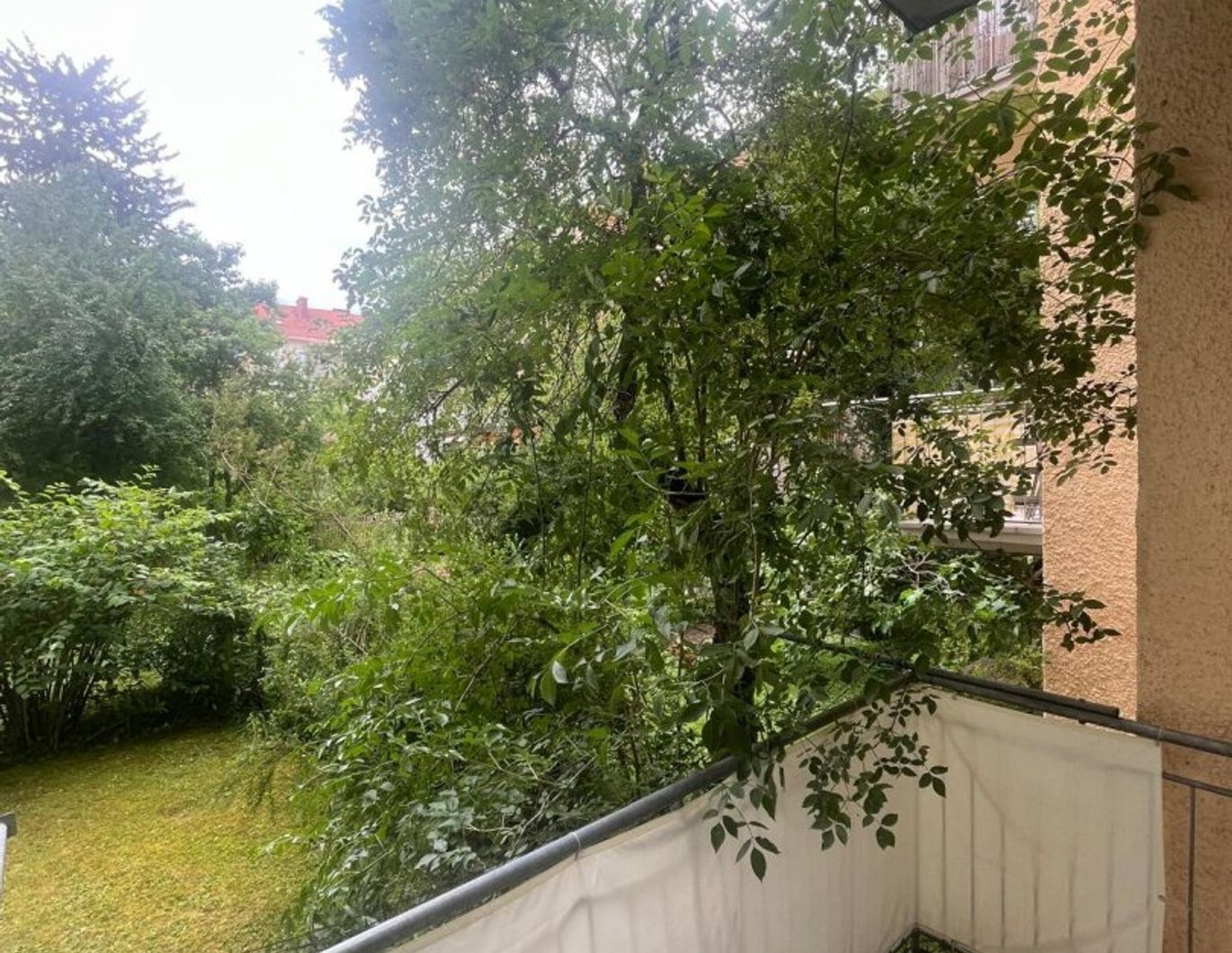 Prächtige Zweieinhalbzimmerwohnung in St. Leonhard, mit Balkon, zu vermieten!