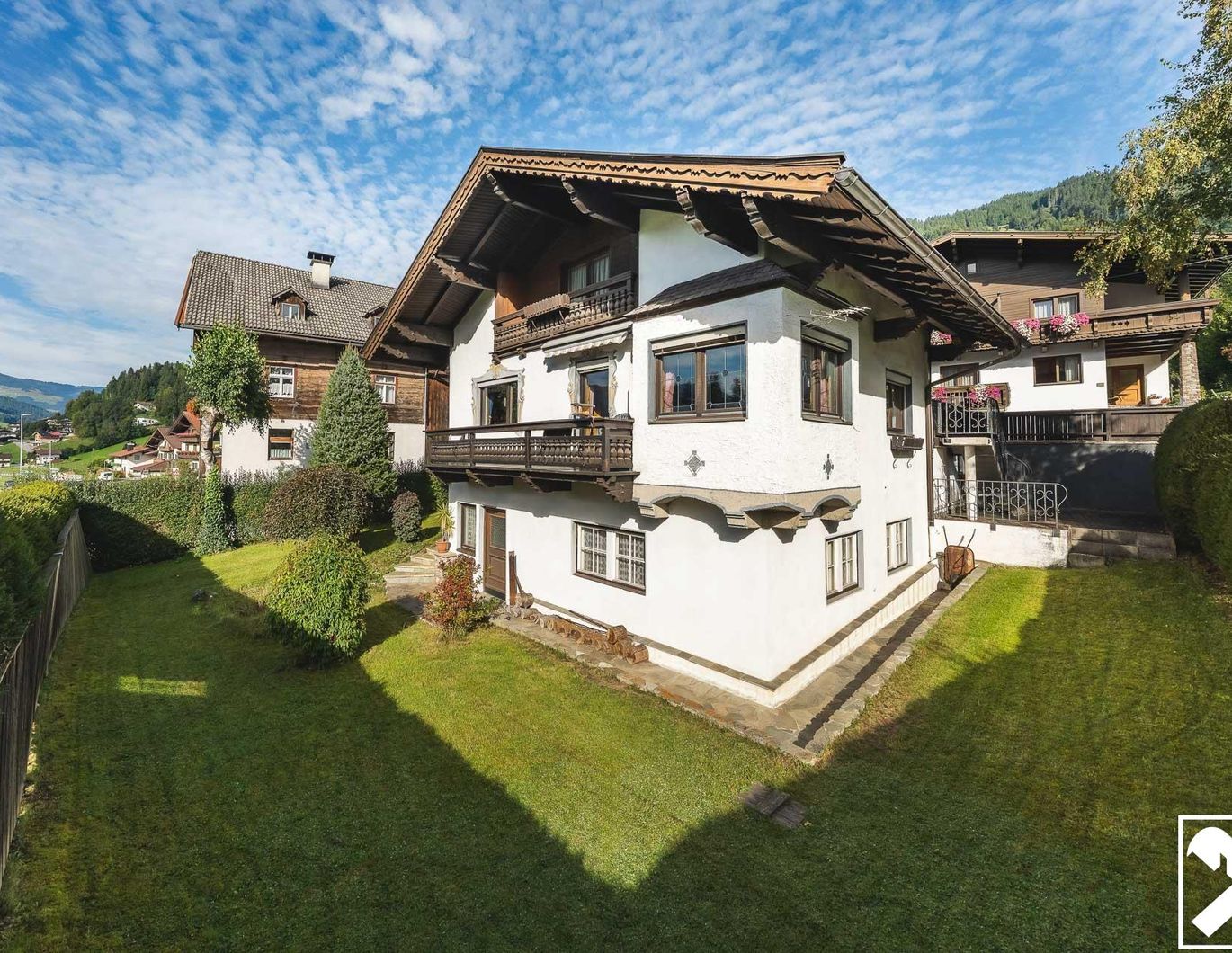 Einfamilienhaus in sonniger Lage und Bergblick