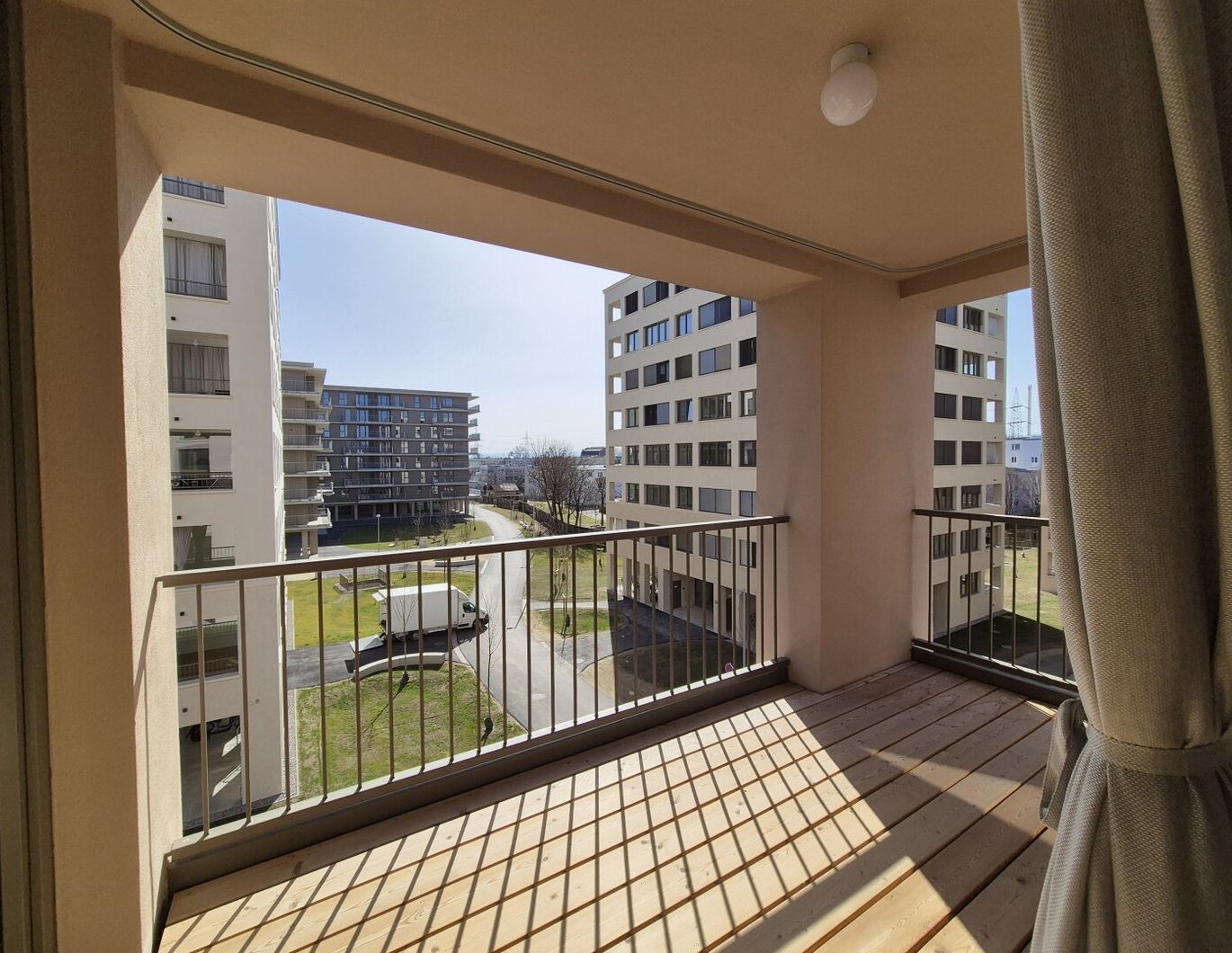 Lichtdurchflutete 3-Zimmer-Wohnung mit Loggia - sofort beziehbar!