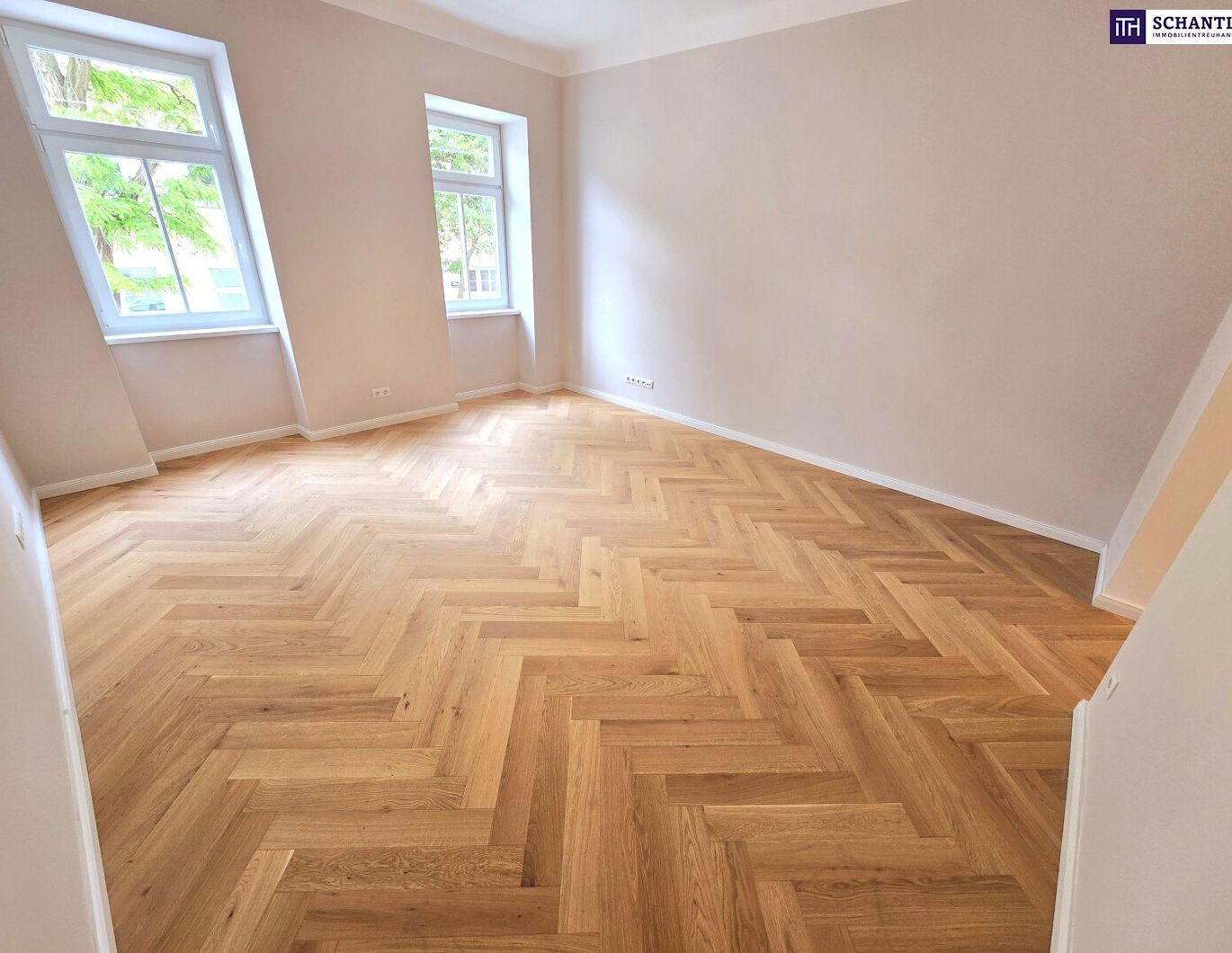 Stilvoll / Klein / Kompakt! Ruhige Seitengasse + U-Bahn um´s Eck + Blick ins Grüne + Viel Platz auf wenigen Quadratmetern + Hochwertige Ausstattung + Flügeltüren! Jetzt zugreifen!