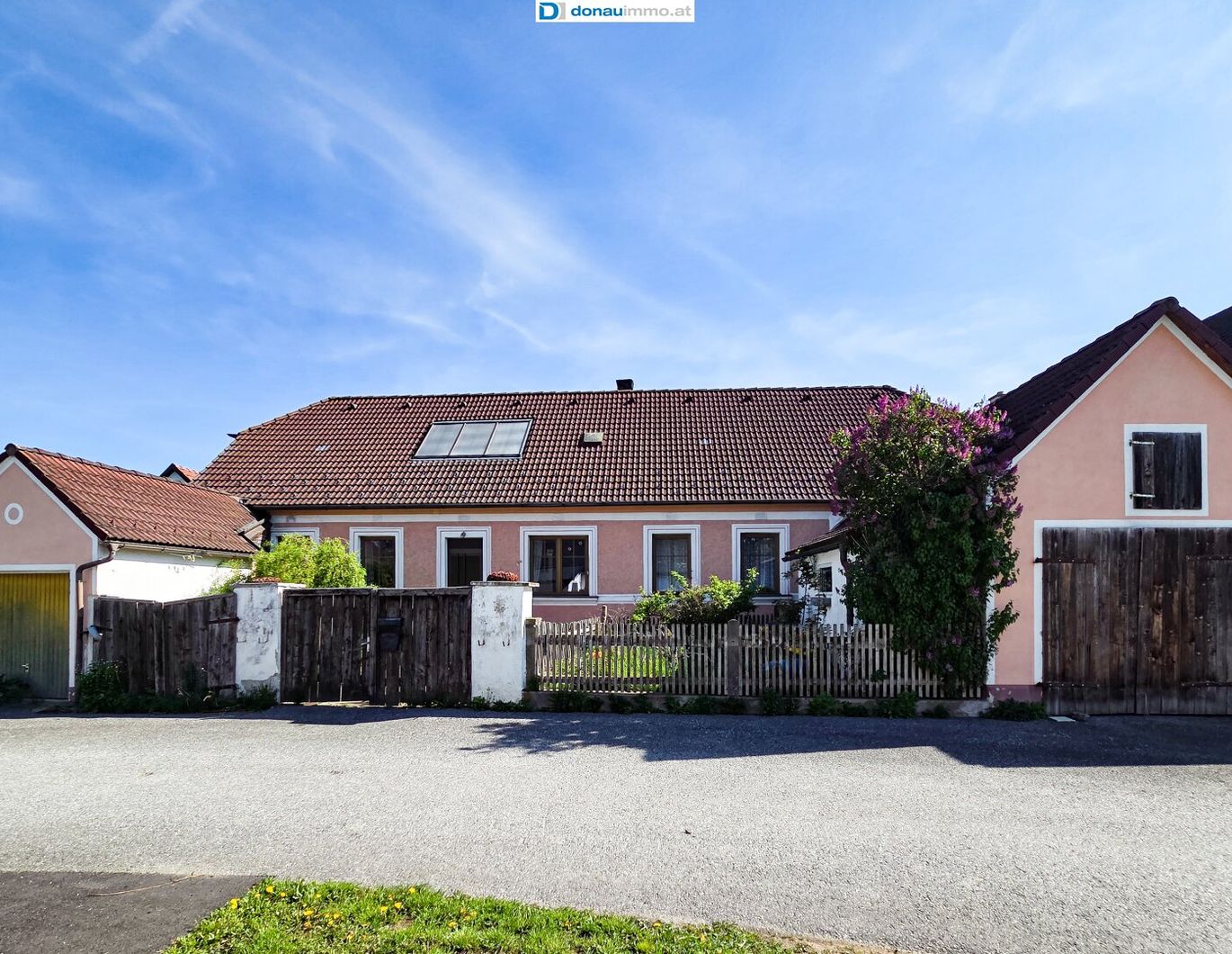 Rustikales Bauernhaus mit Charme wartet auf Ihre Ideen!