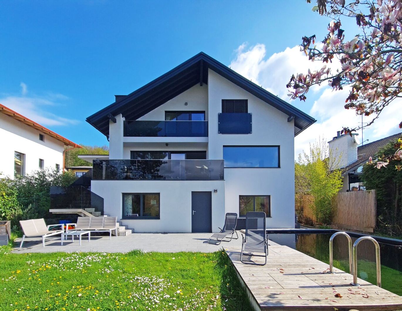 Familienwohntraum mit Naturpool, Sauna und genialem Panoramablick unweit Gablitzer Zentrum