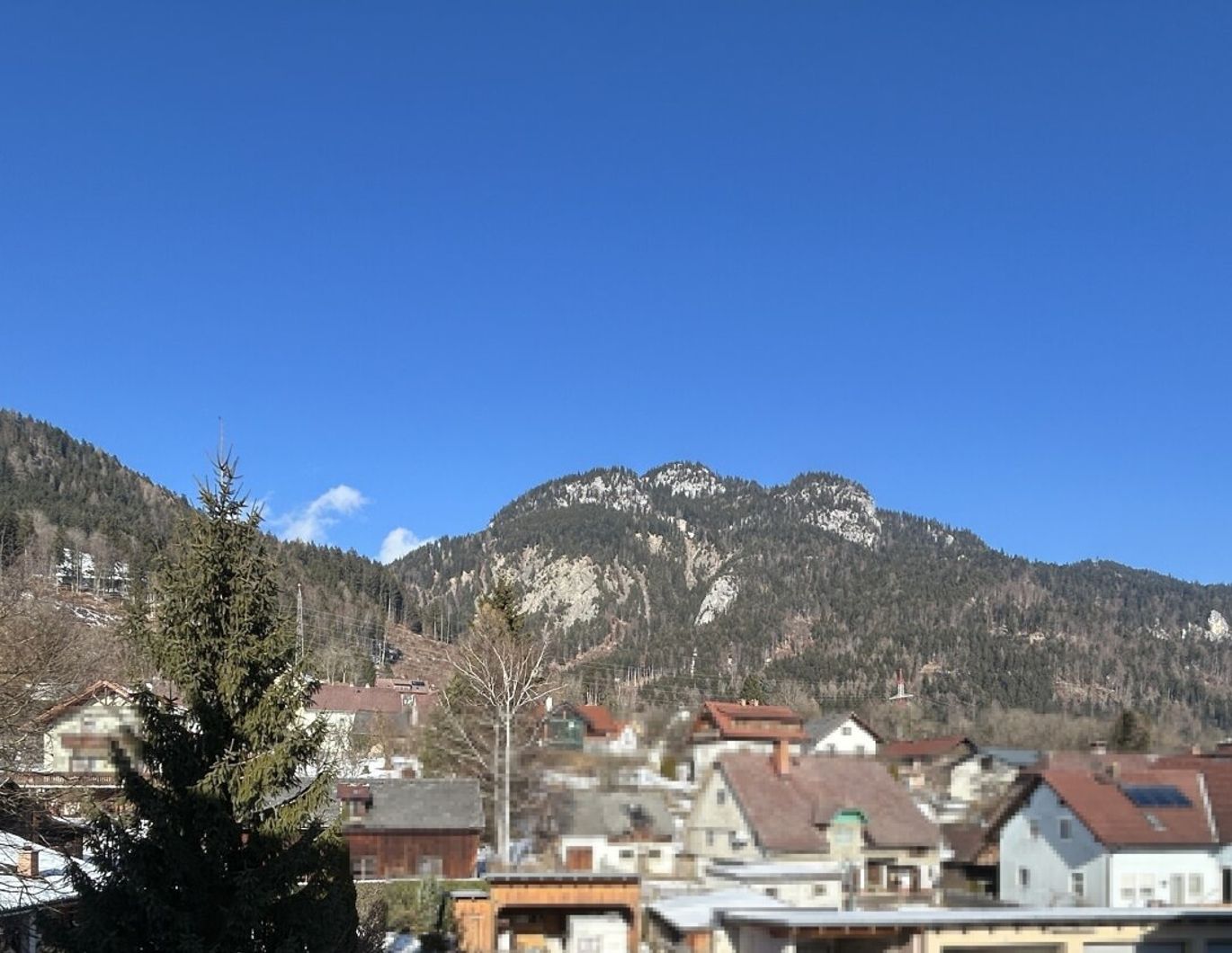 Große Eigentumswohnung mit 3 Schlafzimmer, 2 Loggien