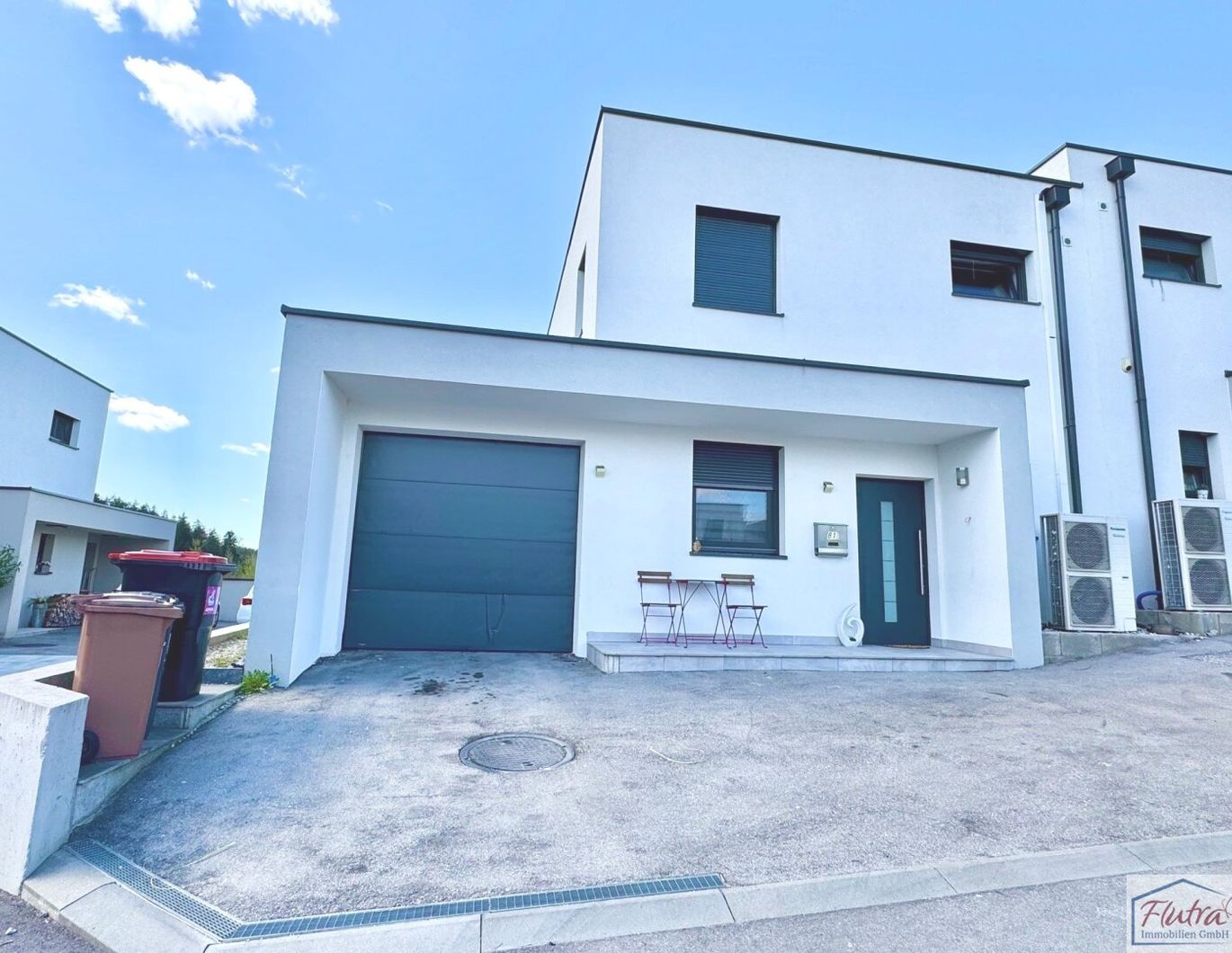 Preisreduktion - neuwertige Doppelhaushälfte in Wels/Puchberg - modernes Wohnen samt Garage uvm.