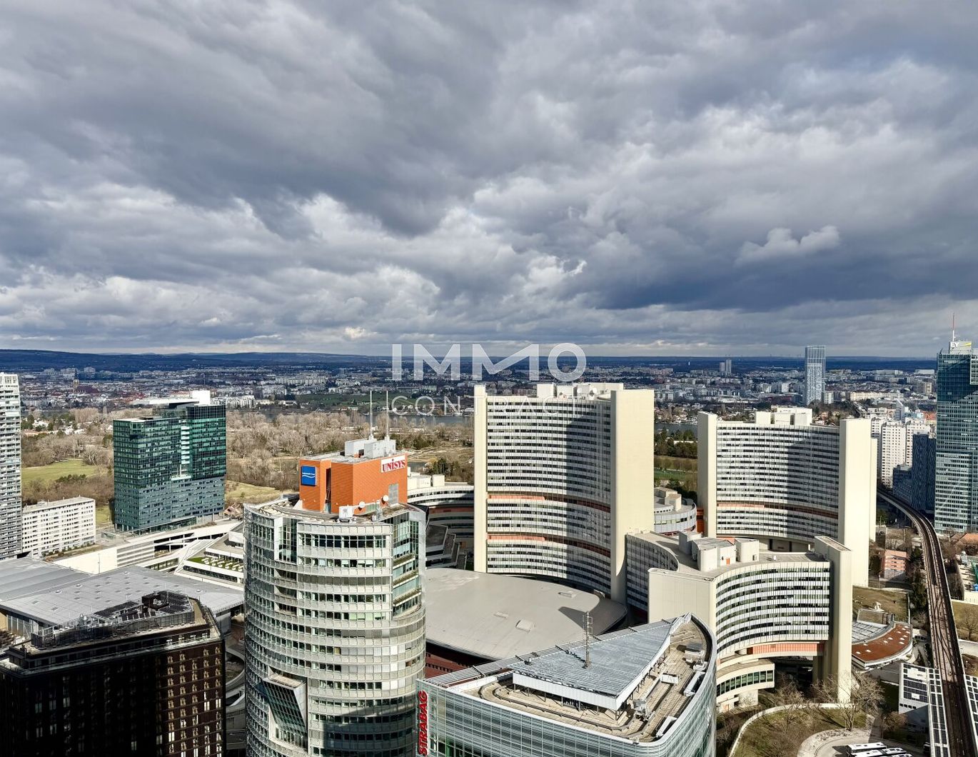 Global View Residence im DC2 Tower - 2 Zimmer mit Loggia & Blick auf das Vienna International Center