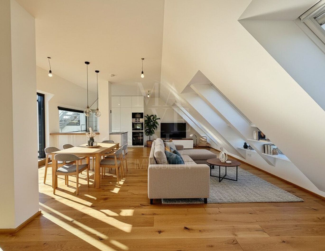 Dachterrassenwohnung im Servitenviertel mit Garage