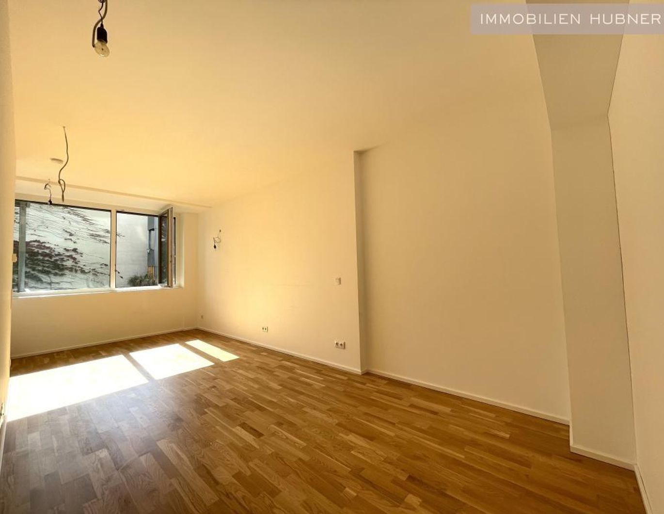 Nähe 7. Bezirk! Hofseitig und ruhig! Single-Hit mit 4m² SÜD-Balkon!!!