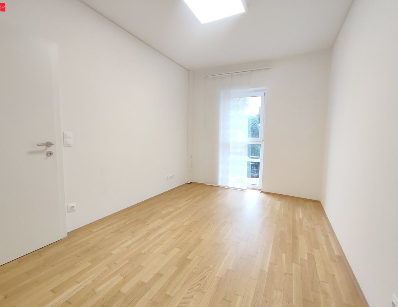 Sonniger Wohntraum mit 2 Tiefgaragenparkplätzen!