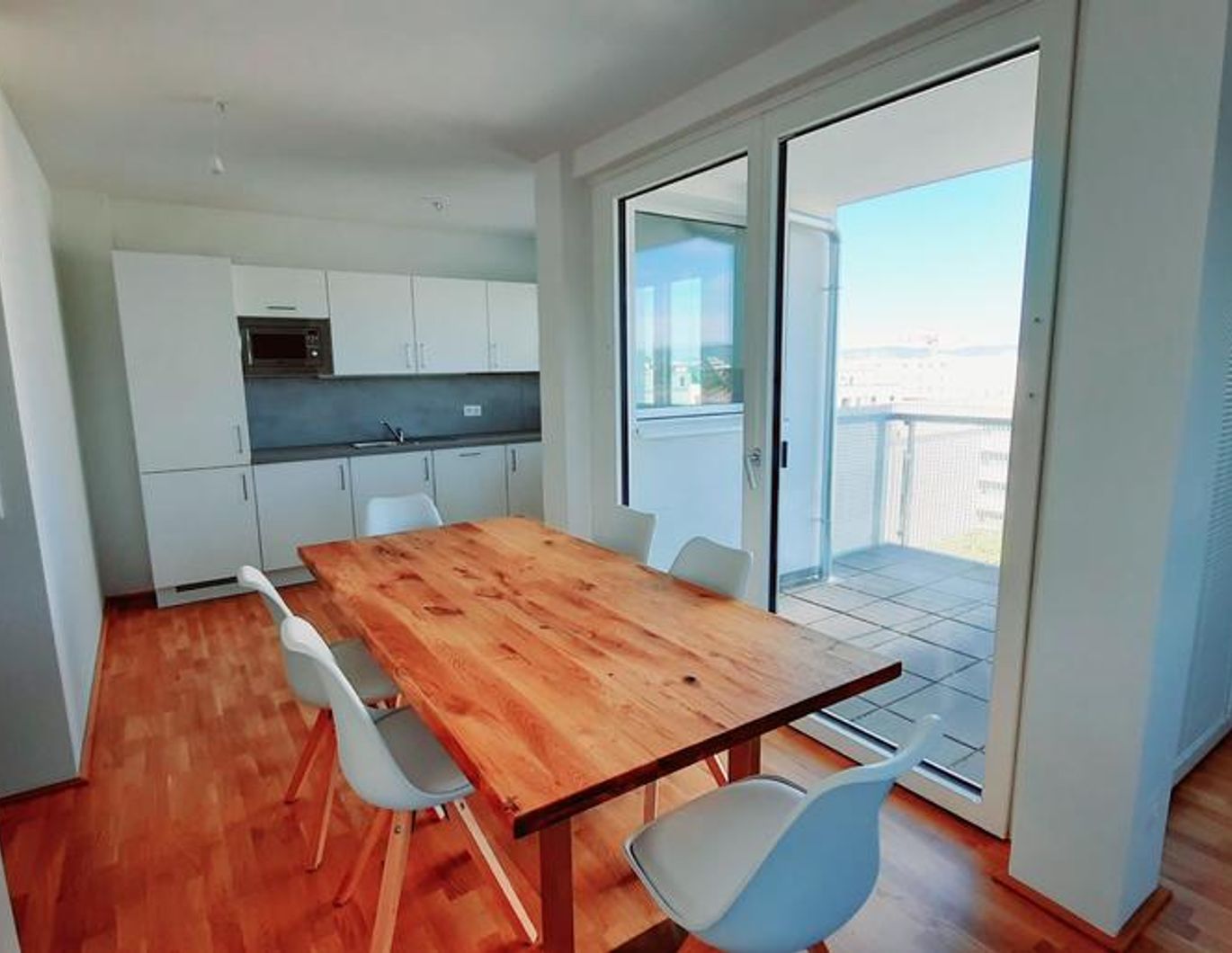 WOHNGEMEINSCHAFT mit 4 Zimmer