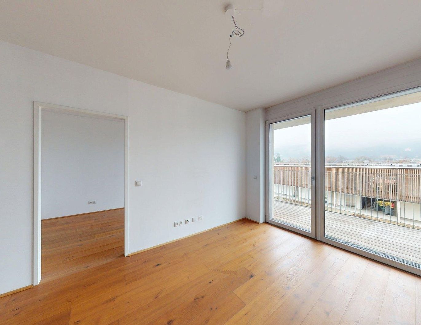 MODERNE 2-ZIMMER-WOHNUNG MIT BALKON