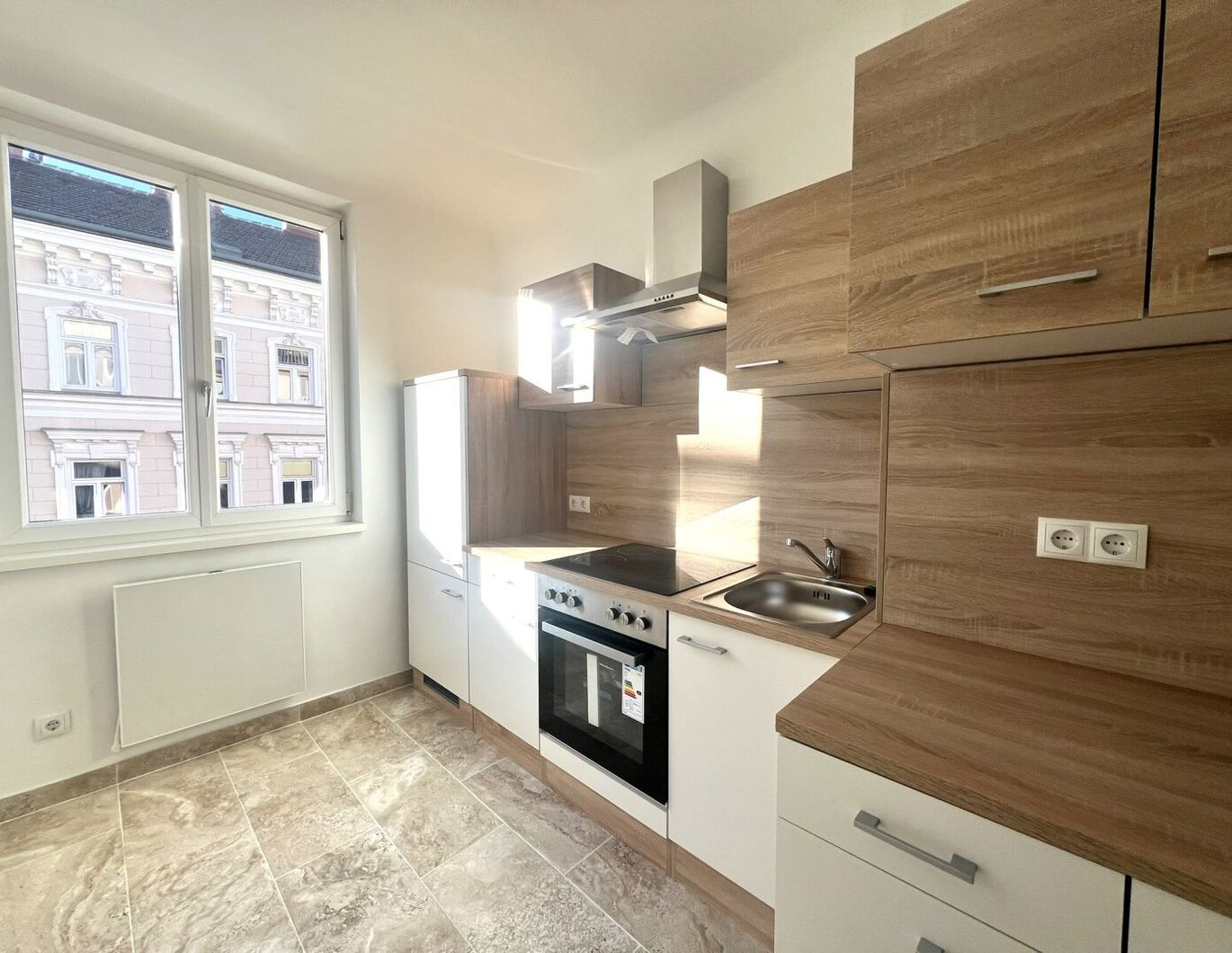 Kleine, feine Single- oder Starwohnung in zentraler Lage im 3. Bezirk in direkter U-Bahnnähe (!)