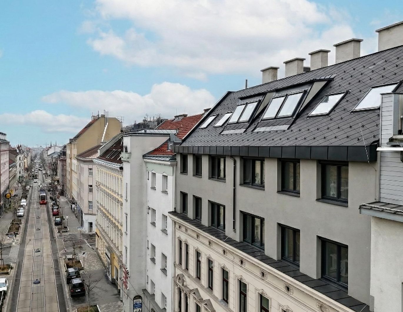 Exklusive DG Wohnung I Möglichkeit mit ca. 40m2 Dachterrasse I U3 & S-Bahn nähe I Erstbezug I