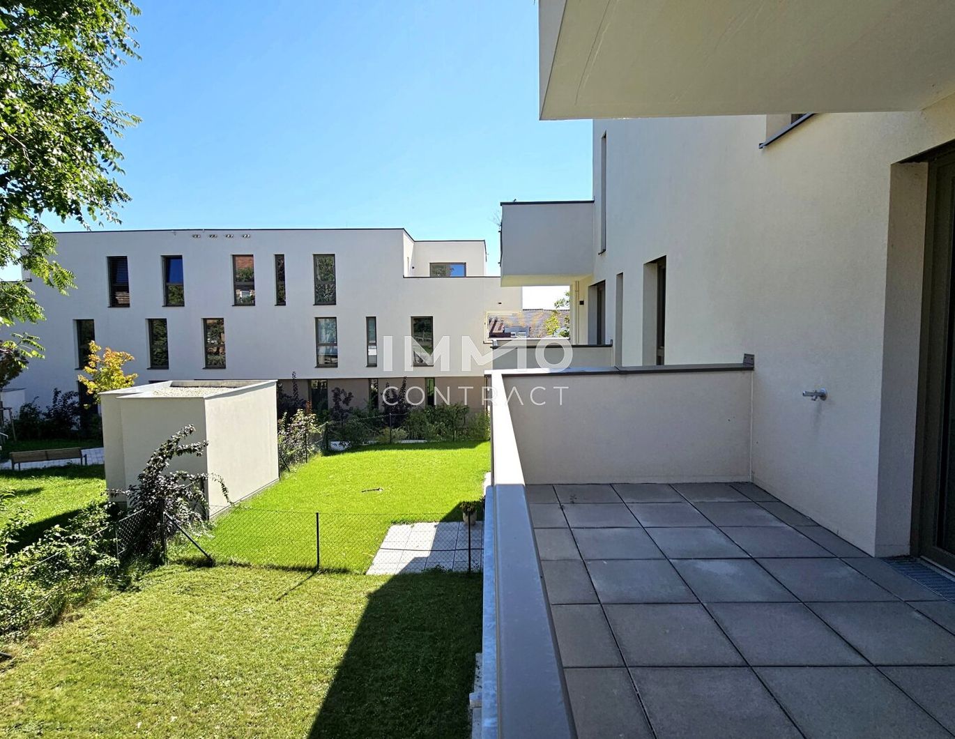 Provisionsfrei! Moderne 3-Zimmer-Wohnung mit 12m2 Balkon in Ruhelage und Blick ins Grüne