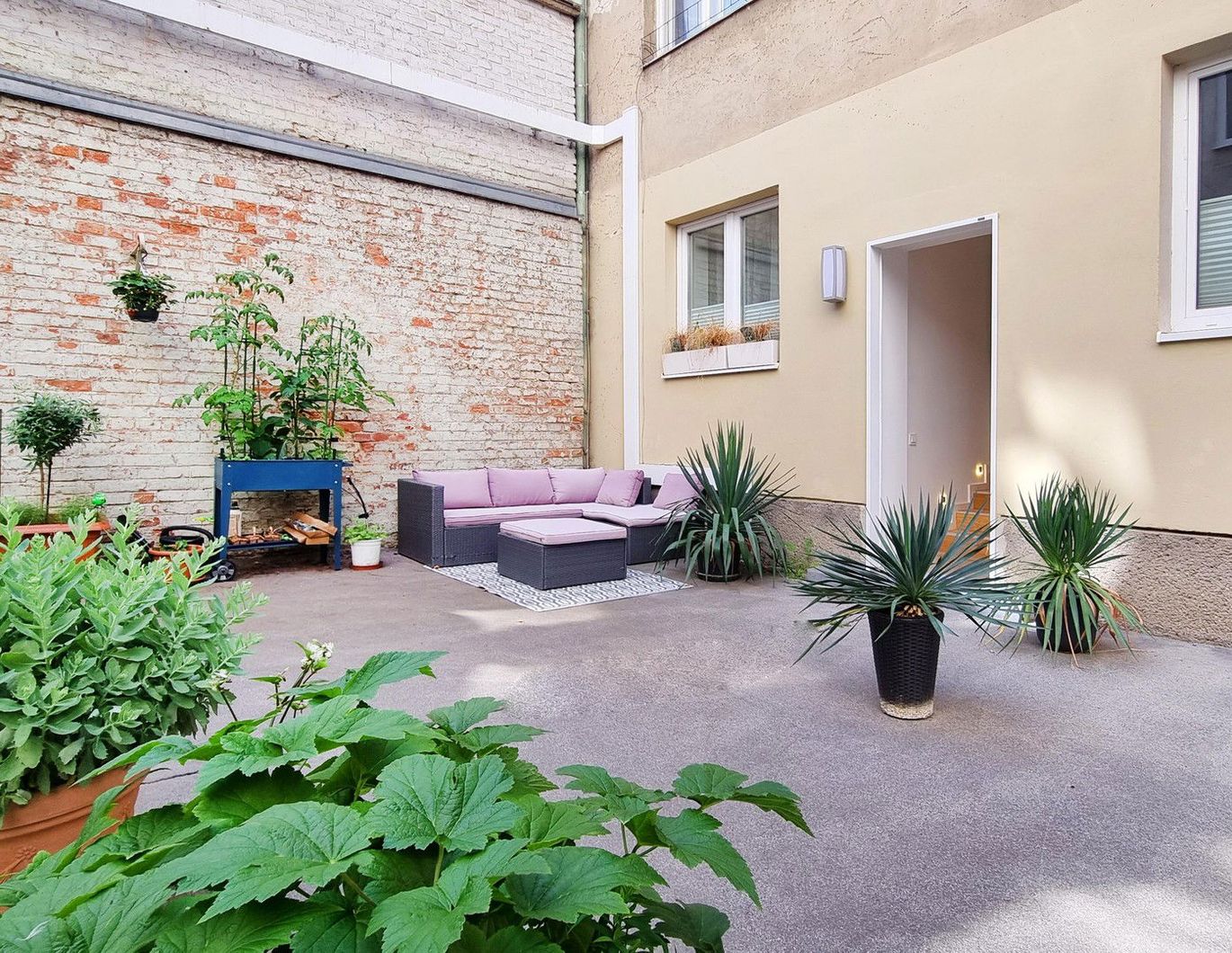 *** 200 m² FREIFLÄCHE - ERSTBEZUG - AUGARTEN - KARMELITERMARKT - U2 / U4 SCHOTTENRING - MIETKAUF ***