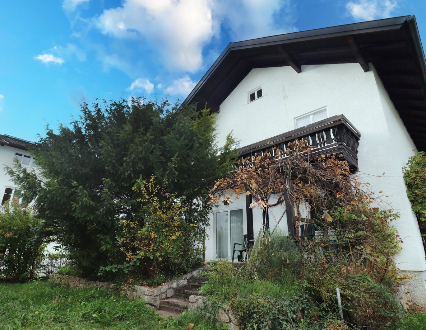 Gartenidylle mit Potenzial - Sanierungsbedürftiges Einfamilienhaus mit großem Garten in attraktiver Wohnlage Rif bei Hallein