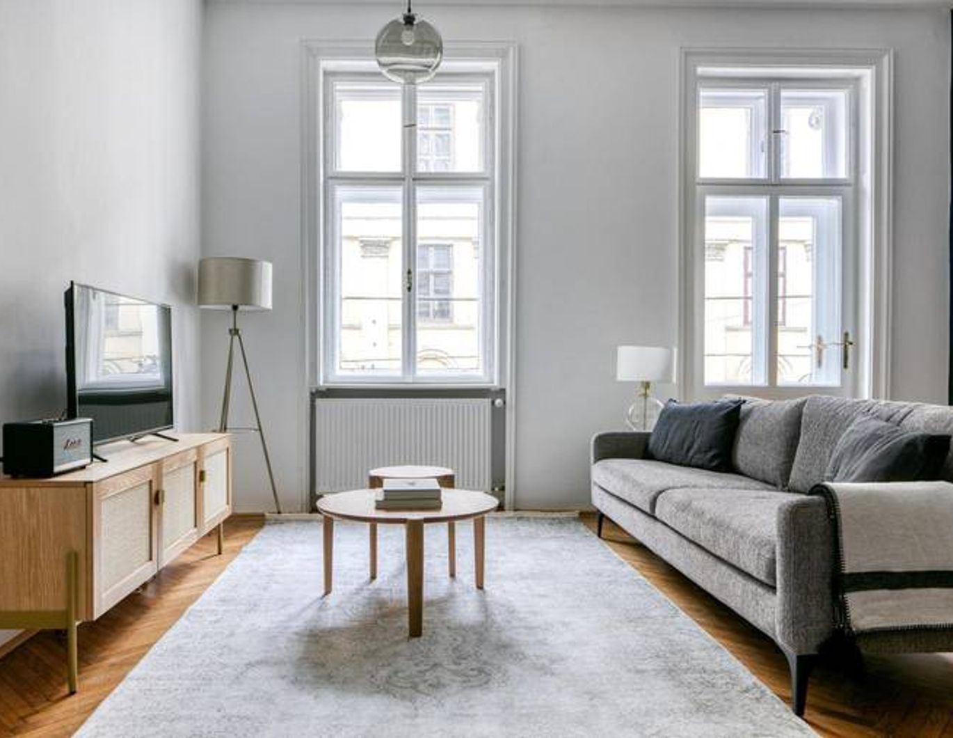 Altbaujuwel mit Terasse, Wien Mitte U3 + Bahnhof