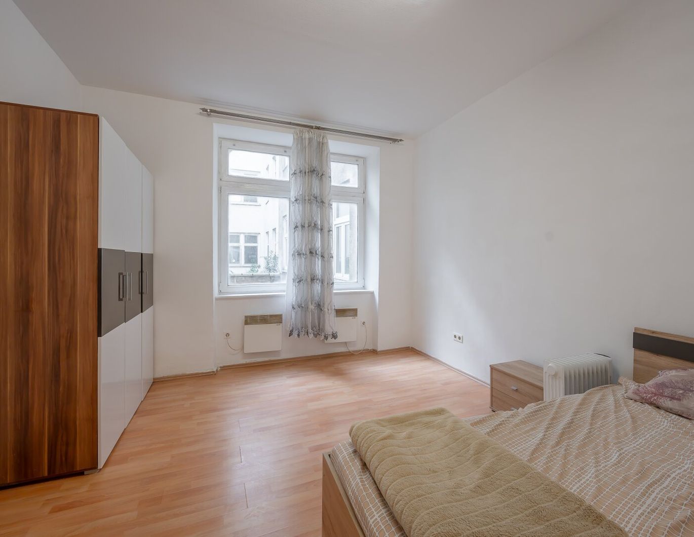 ++NEU++ sanierungsbedürftige 1-Zimmer Erdgeschosswohnung - tolle Lage!