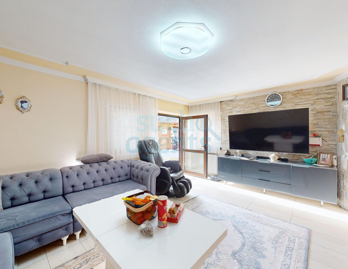 Sonniges Reihenhaus mit teilweise überdachter Terrasse, Garten & Vollkeller