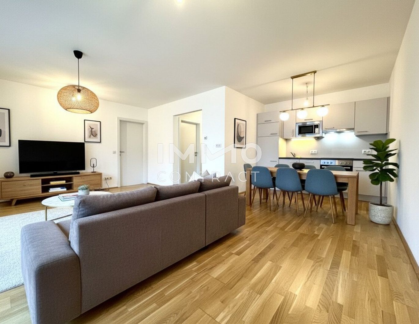 Hochwertige 2-Zimmer-Wohnung mit Outdoor-Bereich & offener Küche