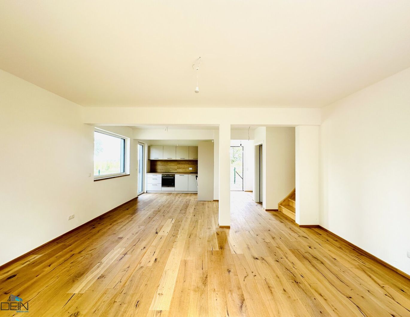PREISREDUKTION! TRAUMHAFTE 4 ZIMMER DOPPEL-/REIHENHÄUSER MIT EIGENGÄRTEN INKL. KÜCHEN IN NEUESSLING!