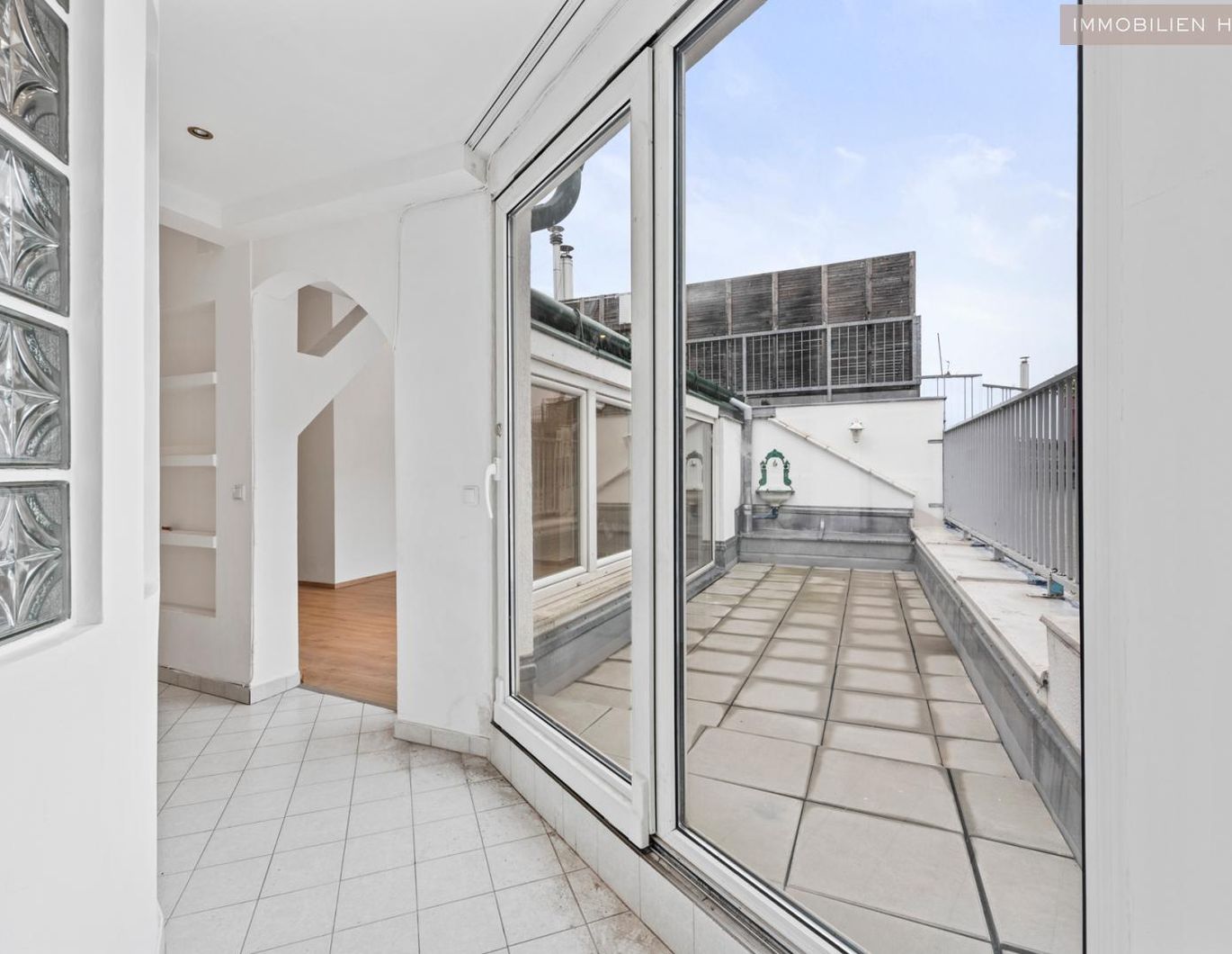 Hoch oben über den Wolken nahe dem Servitenviertel/Clusiusgasse DG mit Terrasse ca. 11m²