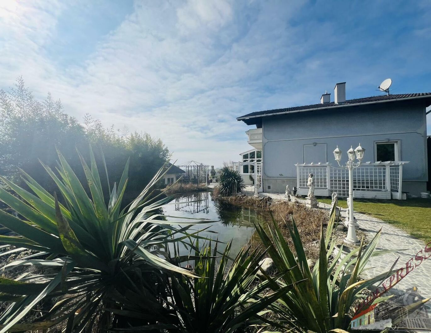 Preisreduktion! Einmaliger Verkaufspreis für die Lage! Einfamilienhaus auf Eigengrund mit Gartenparadies!