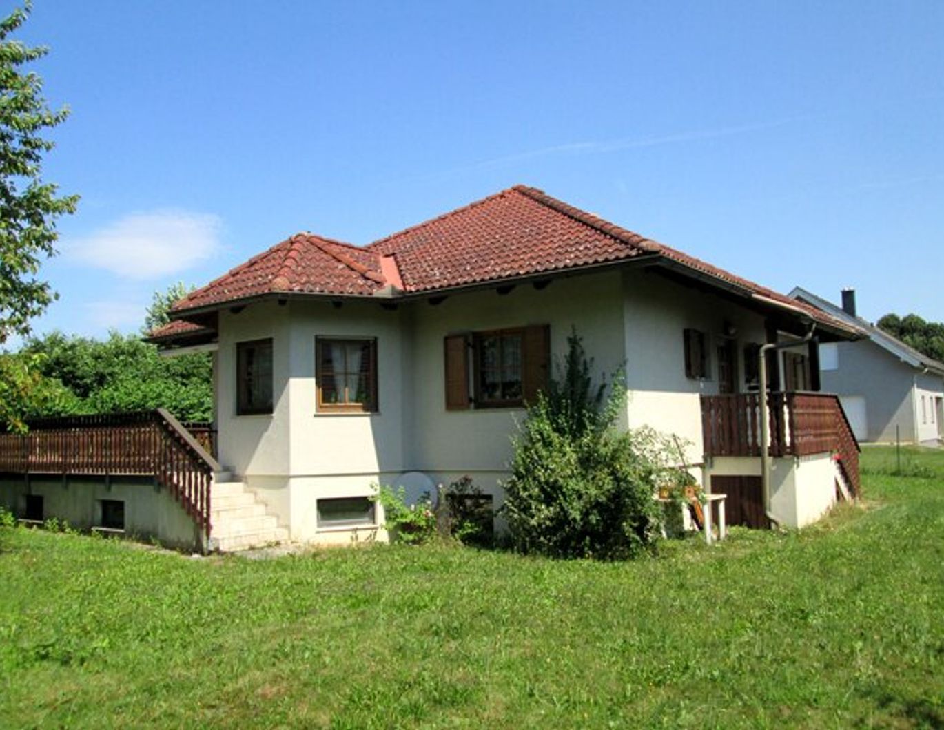 Verträumter, kleiner Bungalow mit üppigem Garten, ruhige Ortsrandlage!