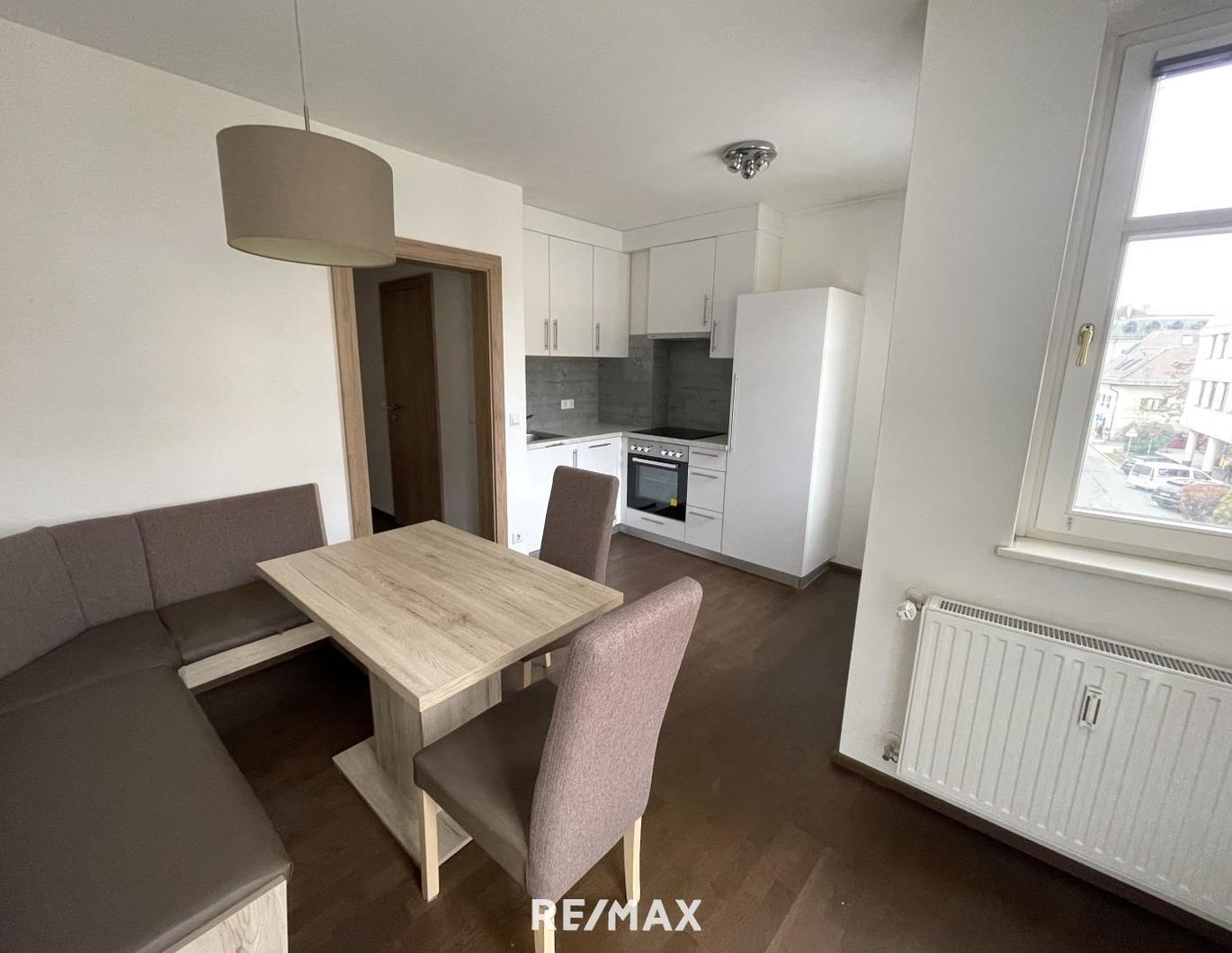 Zur Miete: Gepflegte, möblierte Kleinwohnung in der Innenstadt